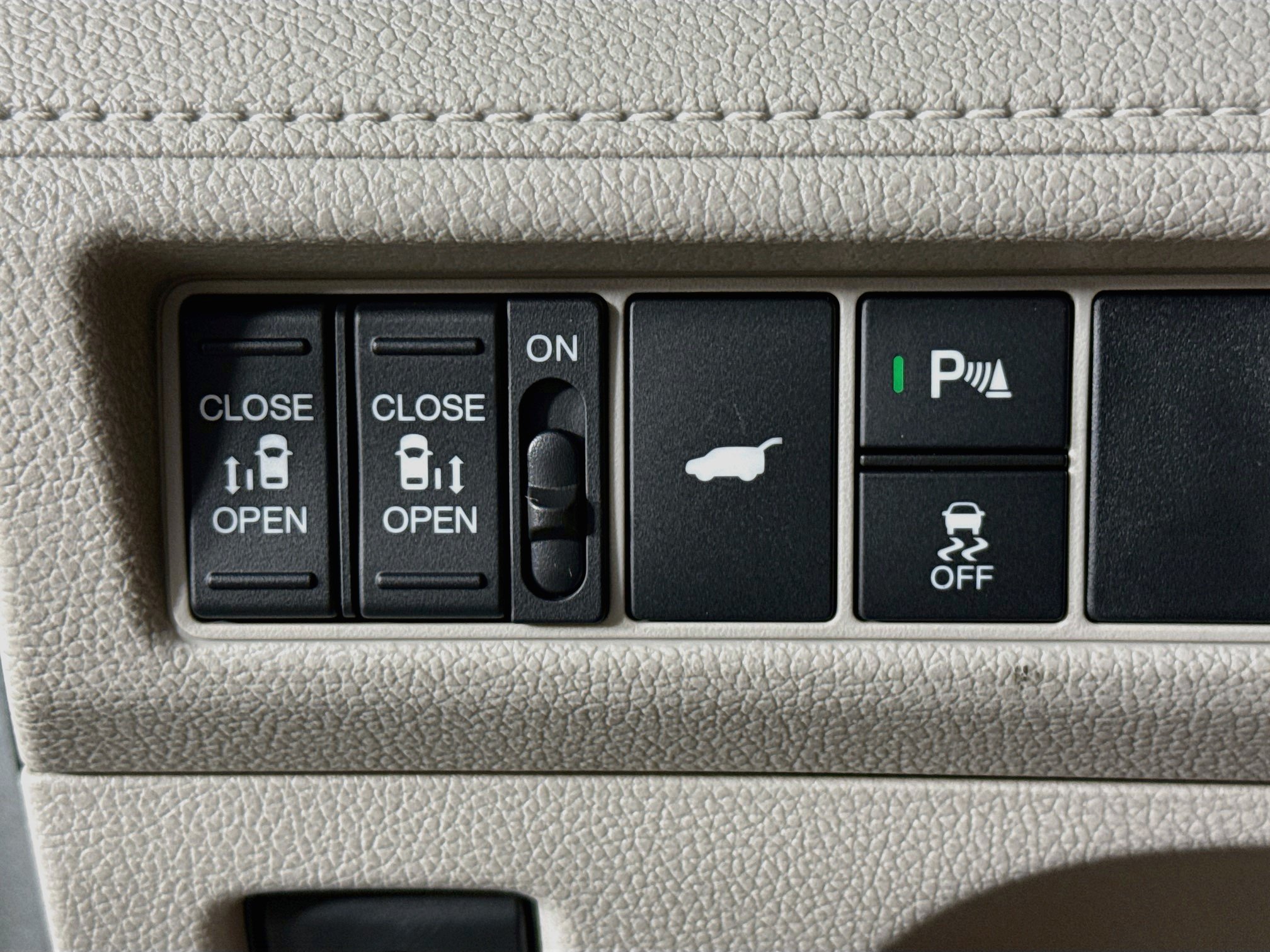 New 2027 Honda Odyssey Touring image 9
