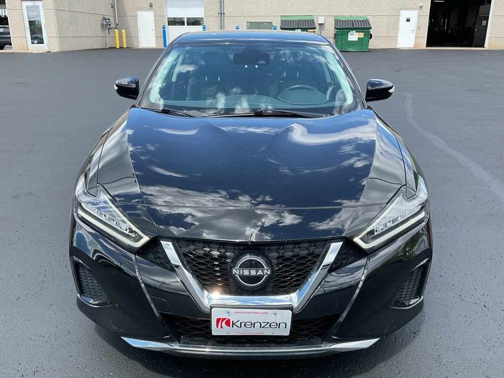Used 2023 Nissan Maxima SV w/ Floor Mat Group FWD image 2