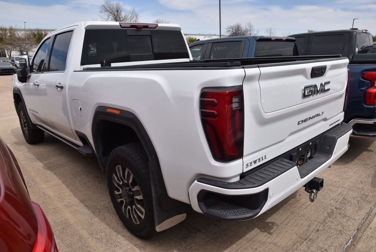 Used 2025 GMC Sierra 2500 Denali Ultimate image 7