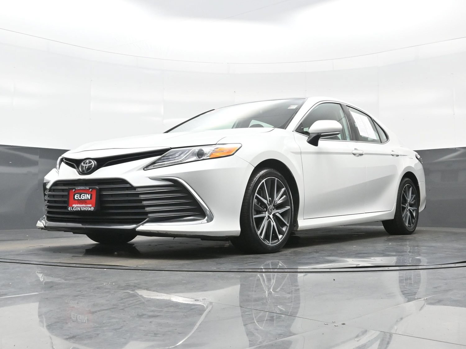 Used 2023 Toyota Camry XLE FWD image 30