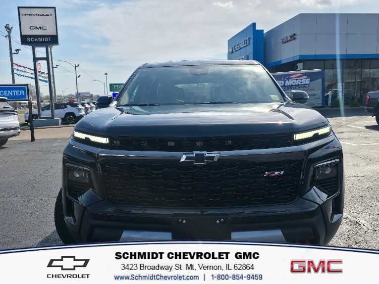 New 2026 Chevrolet Traverse Z71 w/ LPO, Floor Liner Package AWD/4WD image 2