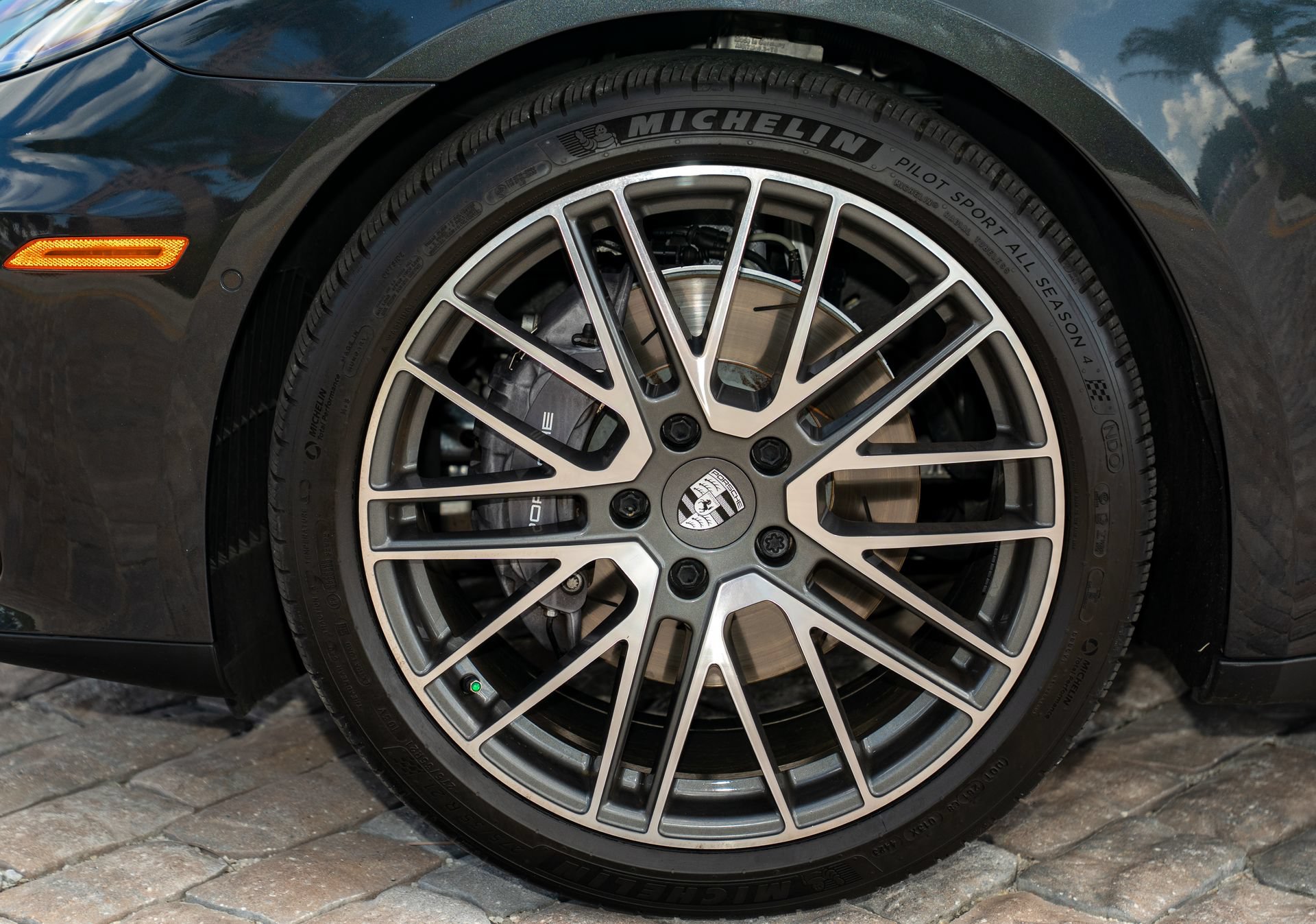Used 2024 Porsche Panamera w/ Premium Package RWD image 37