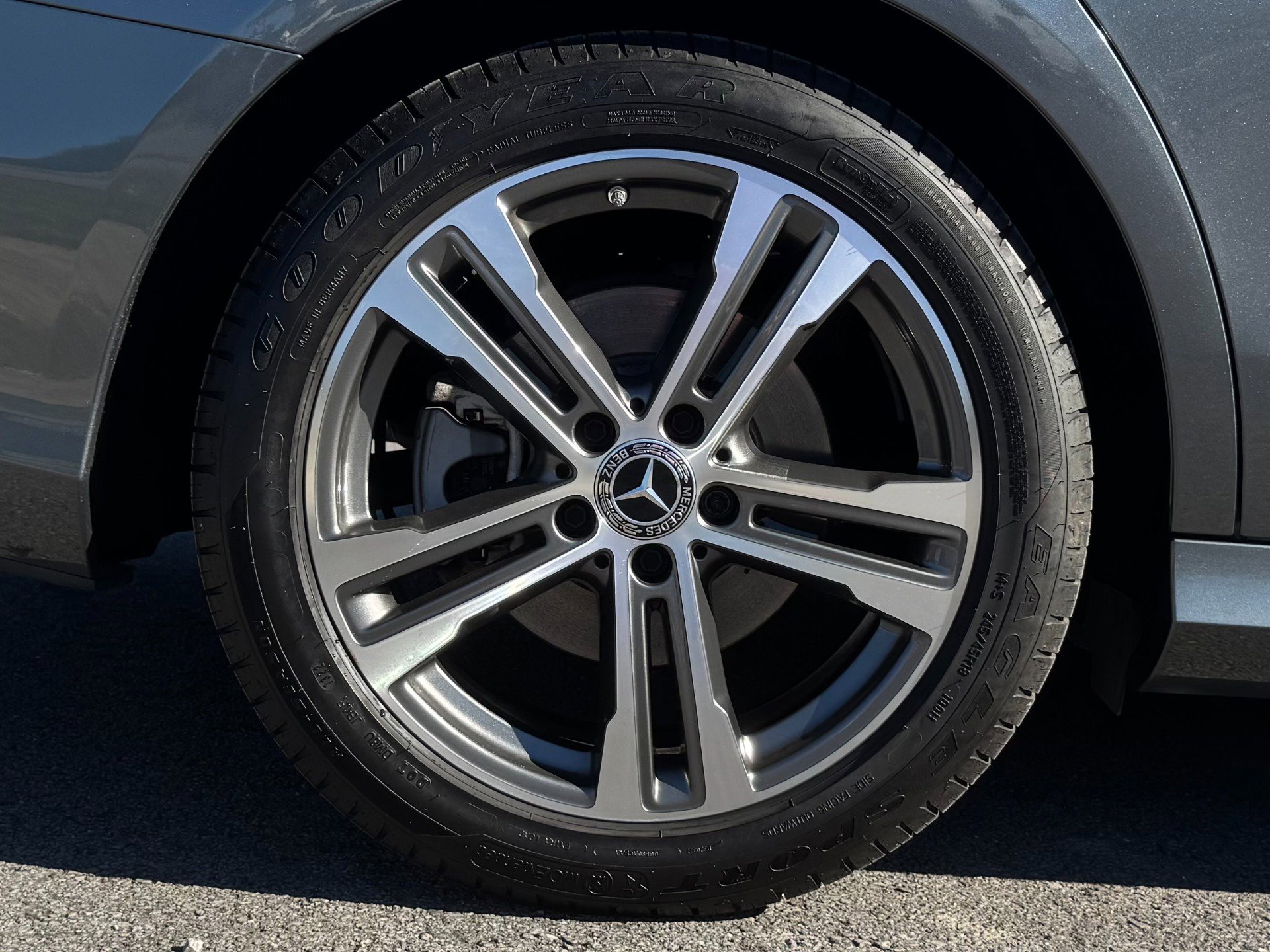 Used 2022 Mercedes-Benz E 350 Sedan image 93