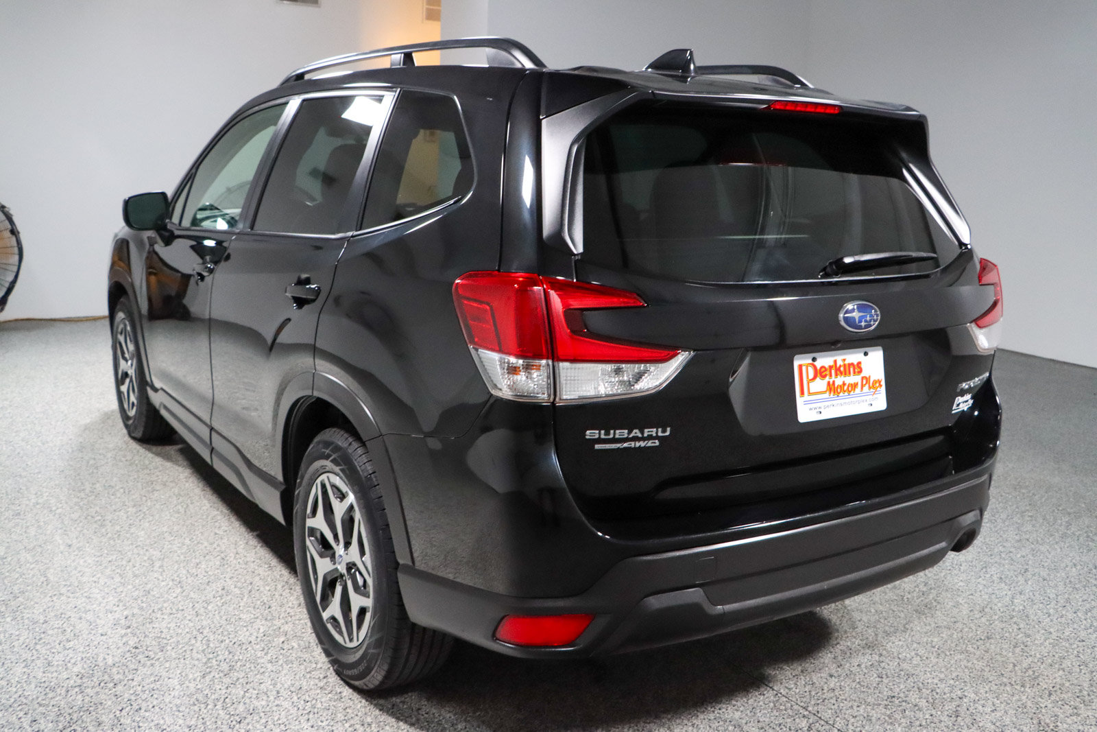 Used 2021 Subaru Forester Premium AWD/4WD image 9