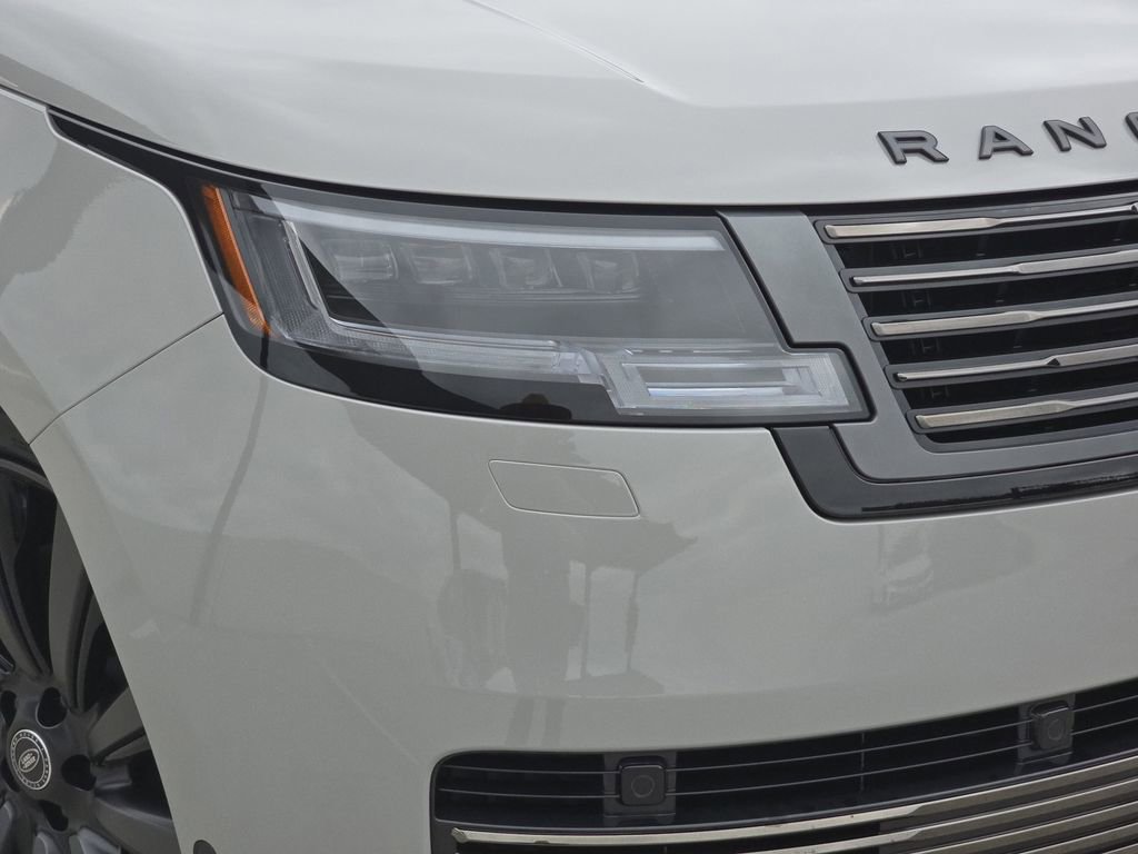 New 2025 Land Rover Range Rover SV image 33