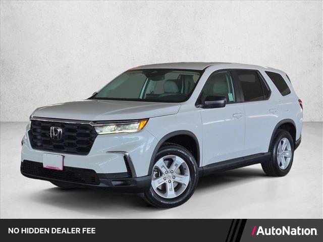 Used 2023 Honda Pilot LX image 1