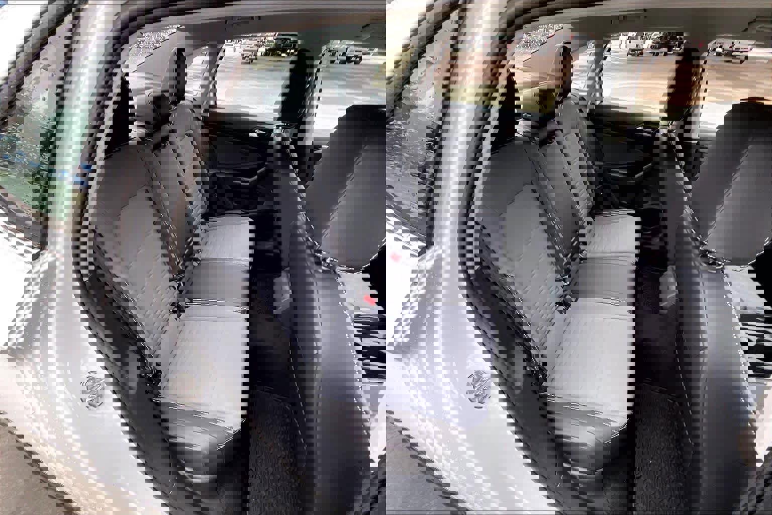 Used 2025 Volkswagen Jetta SE image 18