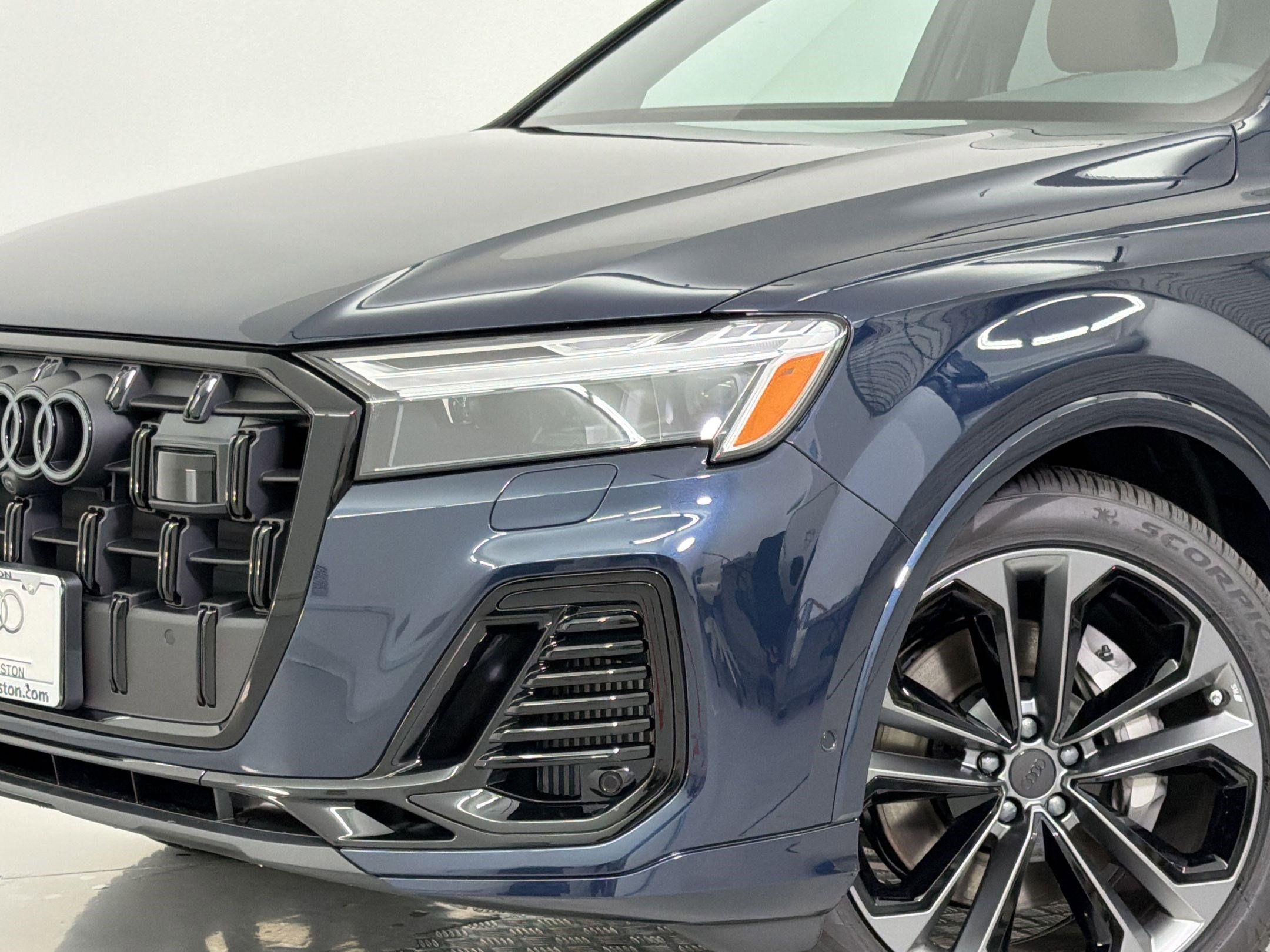 New 2026 Audi Q7 3.0T Premium Plus AWD/4WD image 11