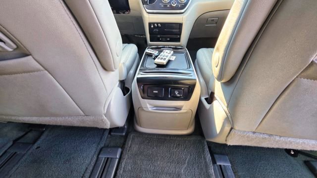 Used 2017 Toyota Sienna XLE Premium w/ Cargo Management Package image 34