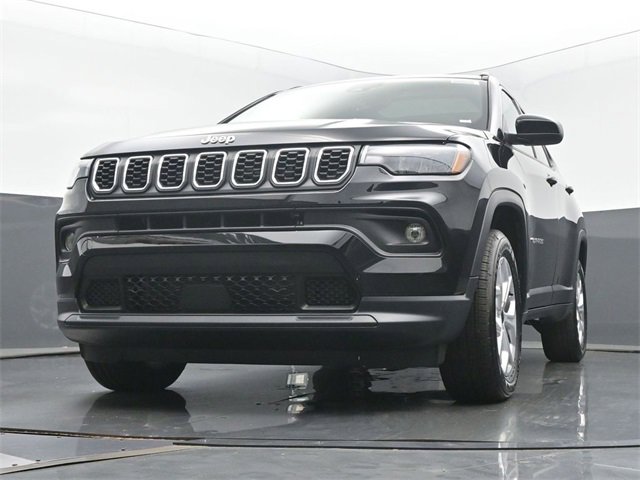 New 2025 Jeep Compass Latitude w/ Sun & Sound Group image 46