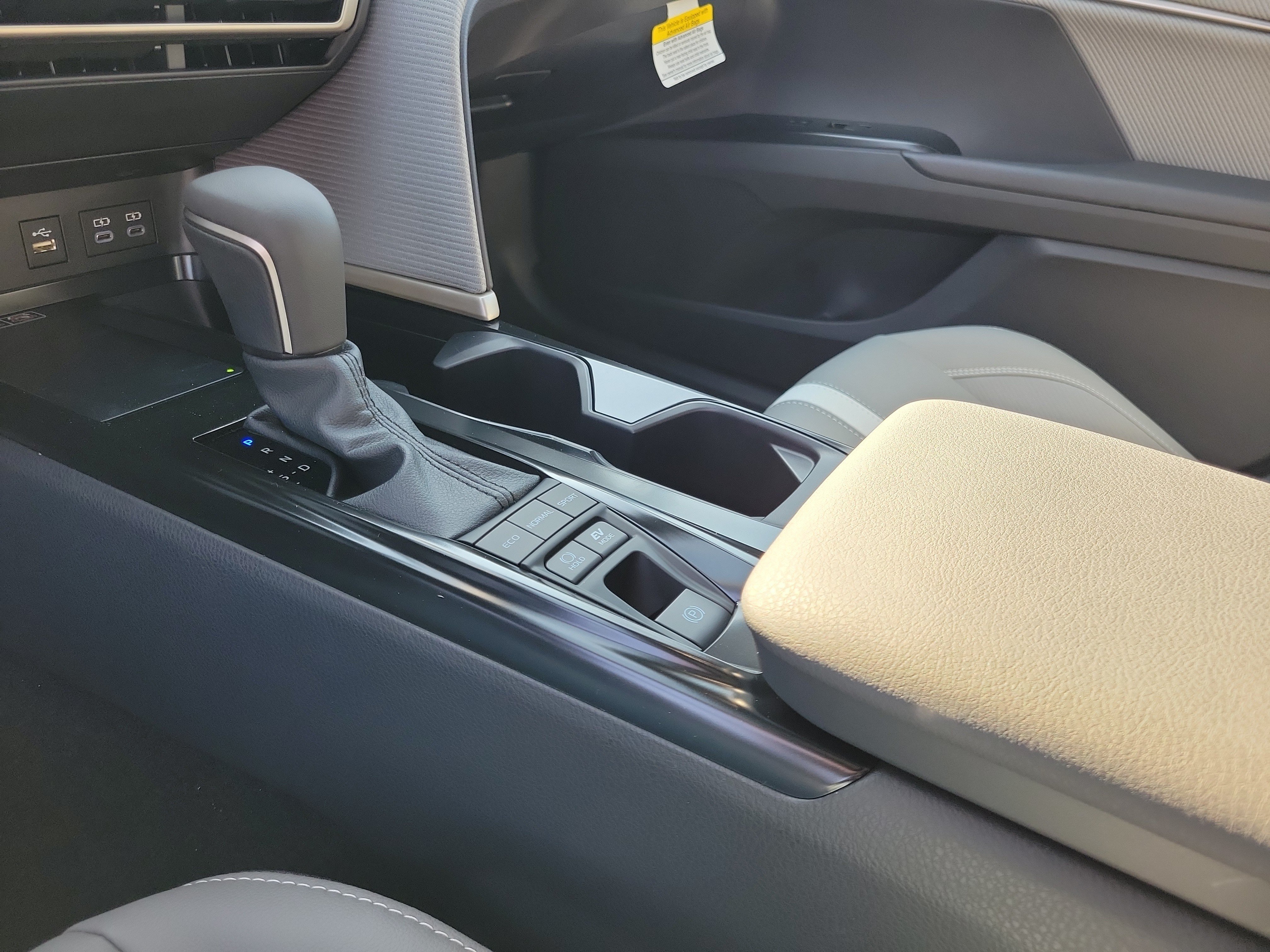 New 2026 Toyota Camry SE FWD image 29