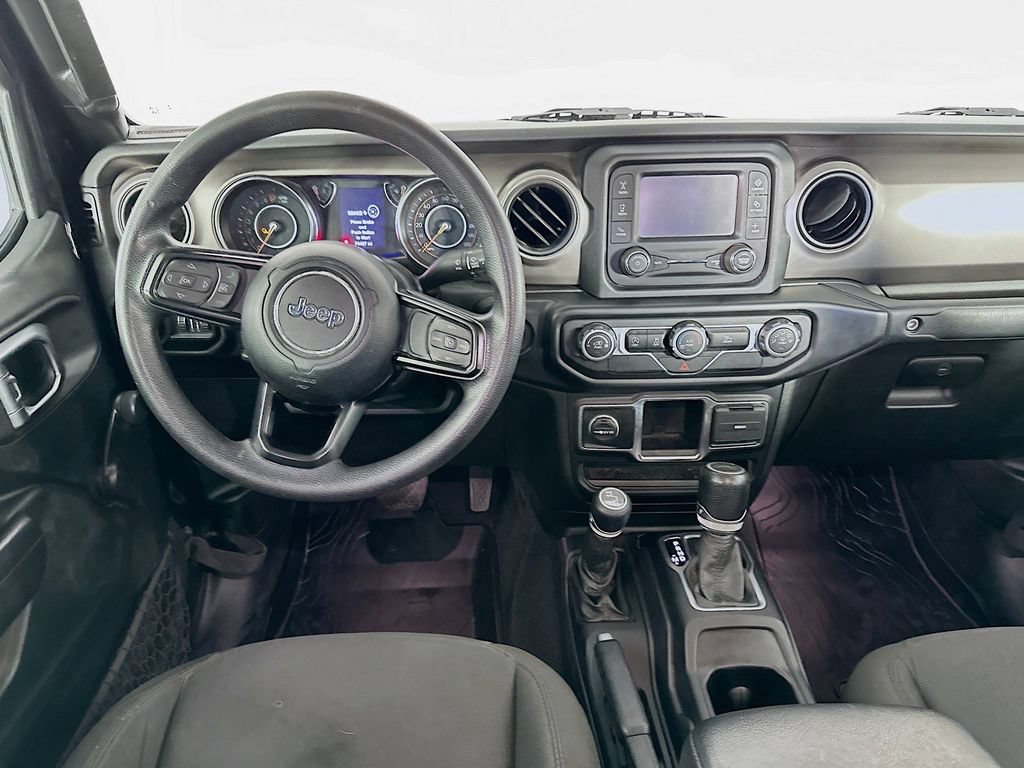Certified 2020 Jeep Gladiator Sport AWD/4WD image 29