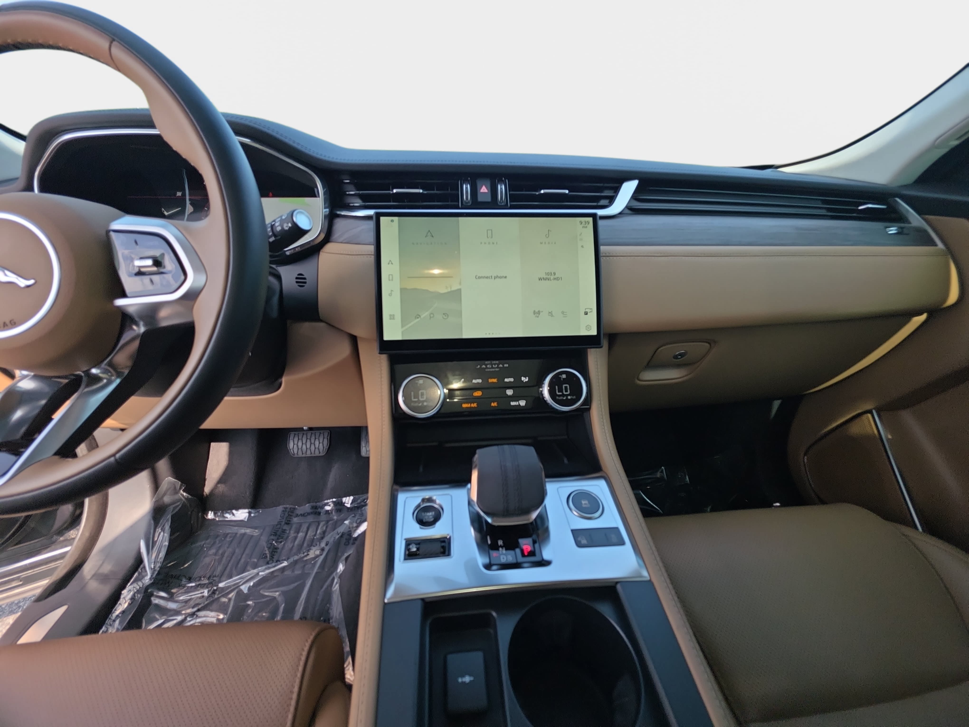 Certified 2023 Jaguar F-PACE S AWD/4WD image 20