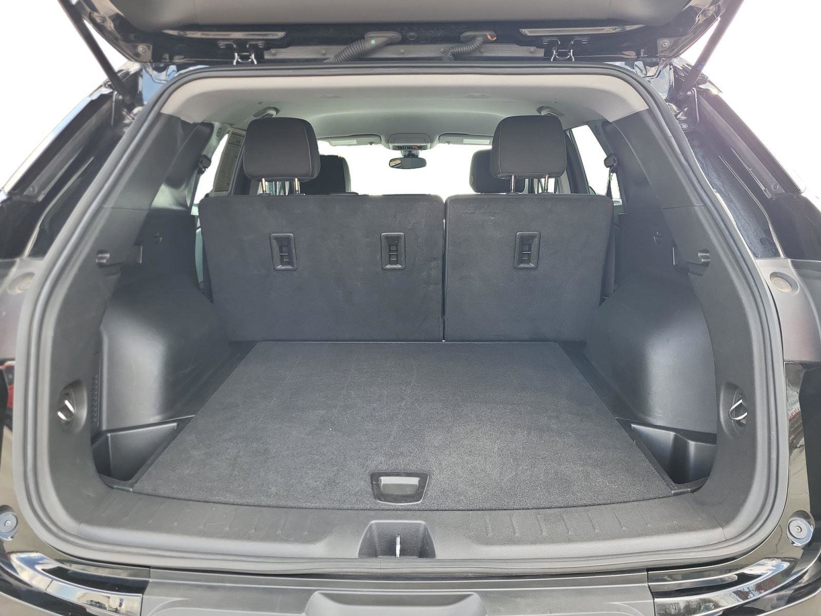 Used 2025 Chevrolet Blazer LT image 21