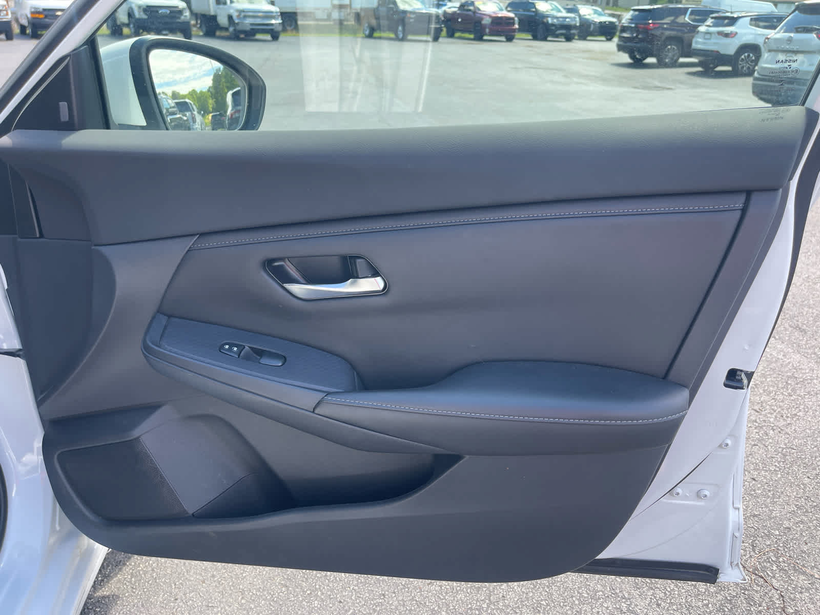 Used 2023 Nissan Sentra S w/ Electronics Package FWD image 26