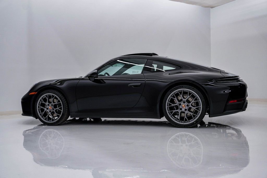 New 2026 Porsche 911 Carrera image 2