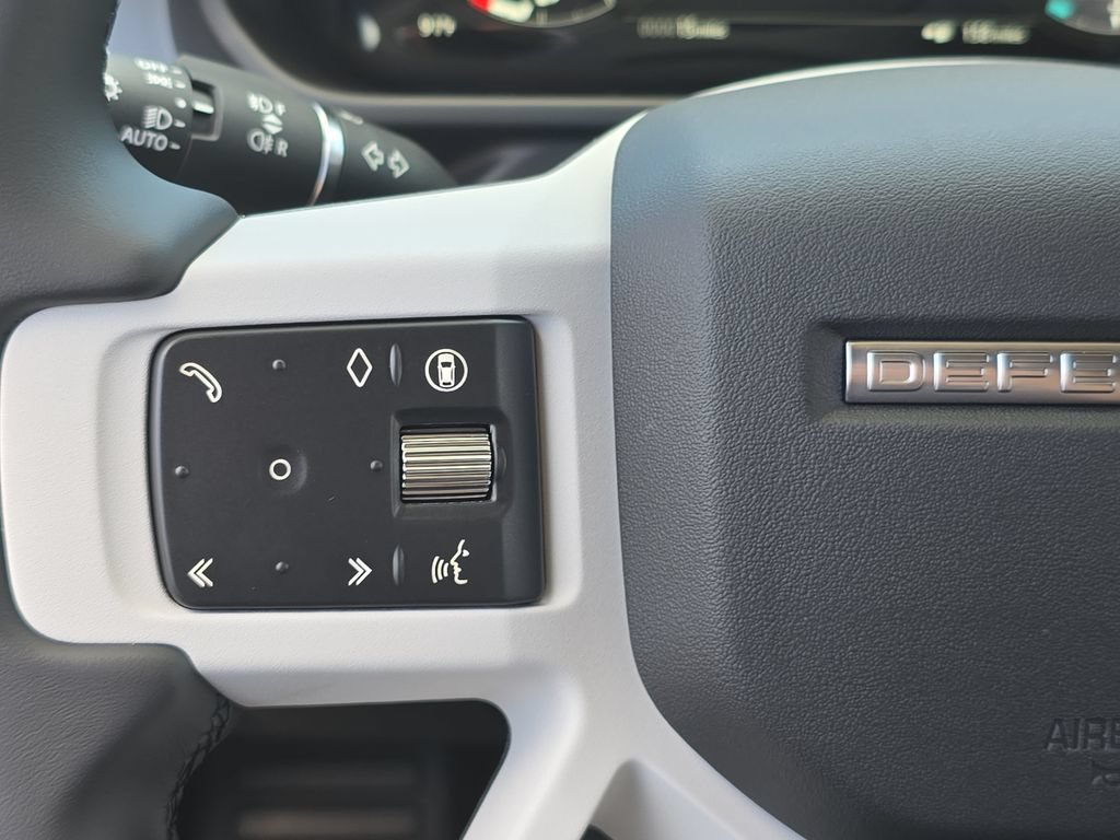 New 2026 Land Rover Defender 110 S AWD/4WD image 17