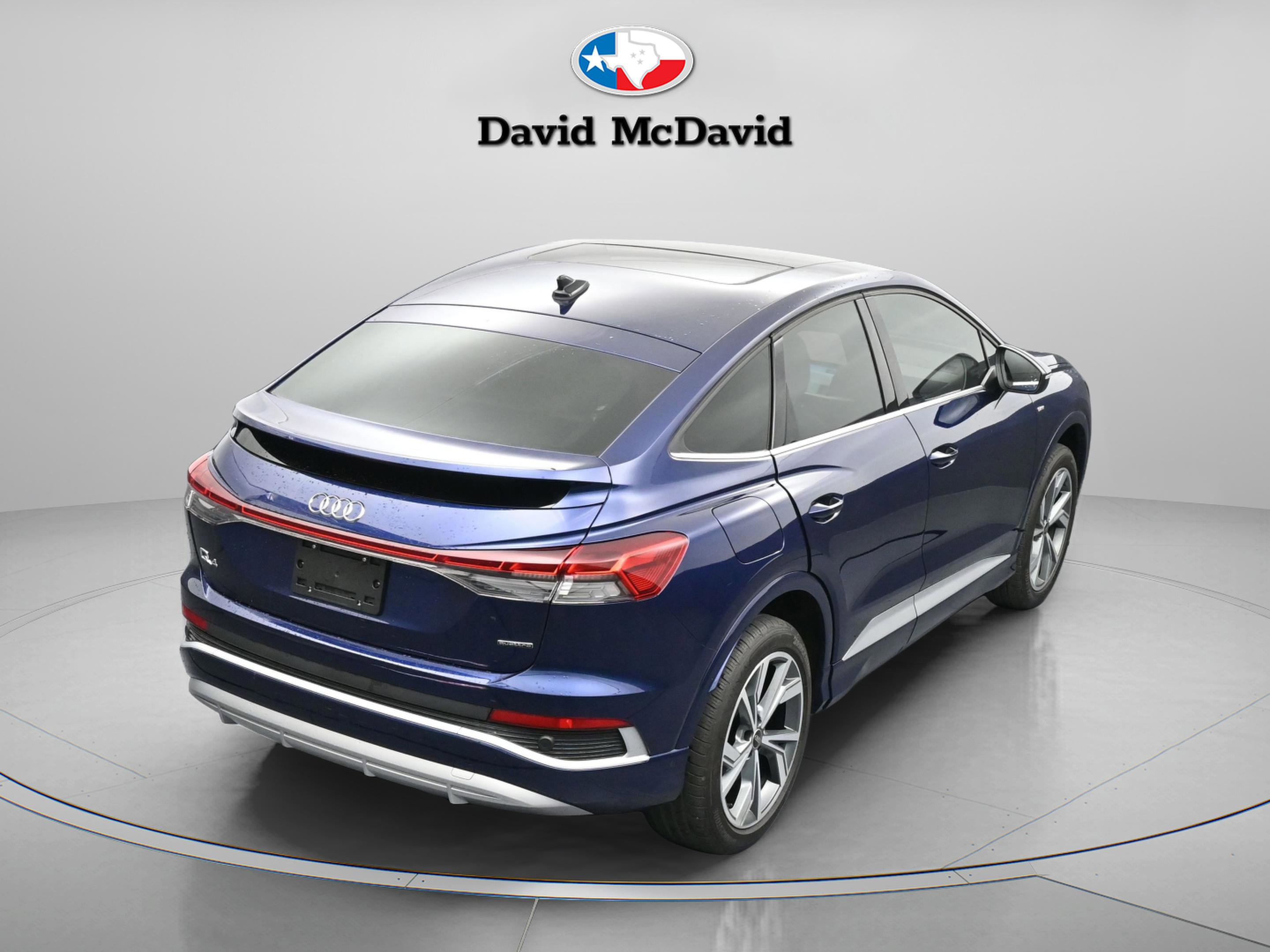 Used 2024 Audi Q4 e-tron Premium Plus w/ Premium Plus image 29