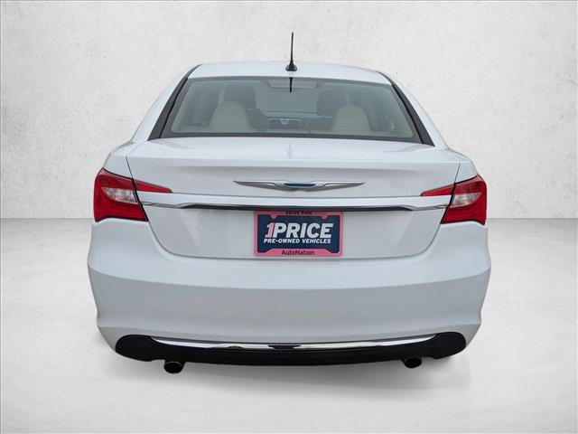 Used 2013 Chrysler 200 Limited image 7