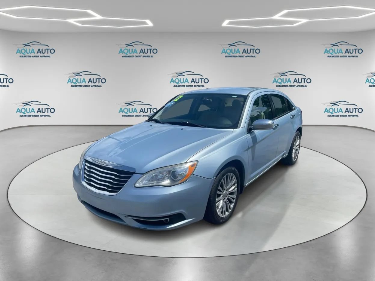 Used 2012 Chrysler 200 Limited FWD image 1
