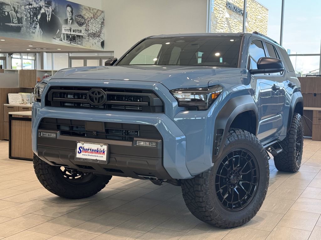 Used 2026 Toyota 4Runner SR5 AWD/4WD image 2