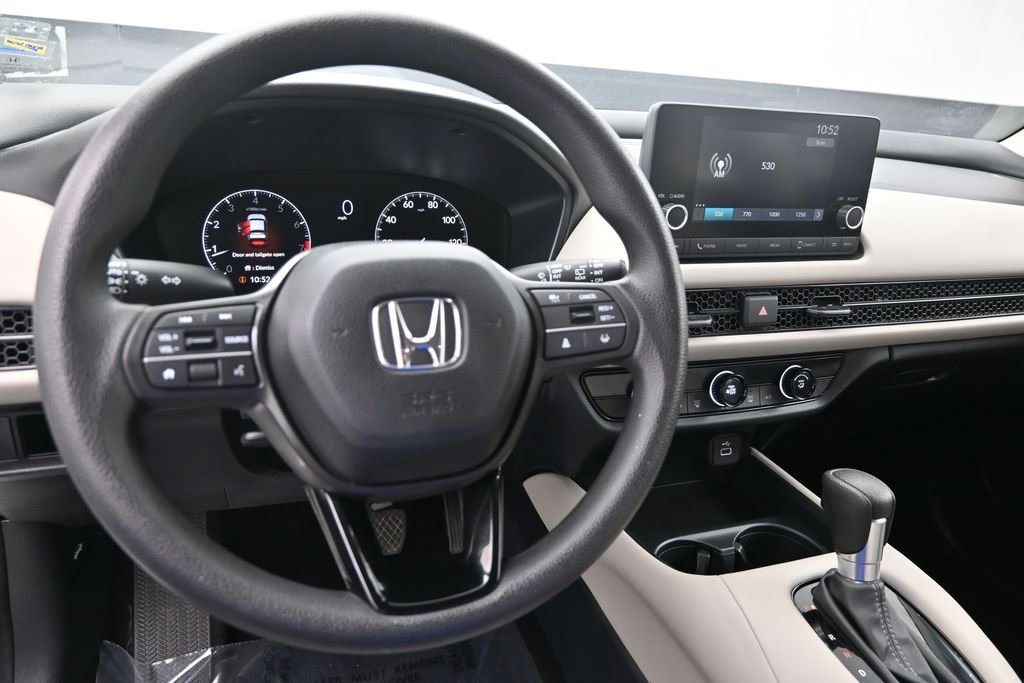 Used 2023 Honda HR-V LX image 16