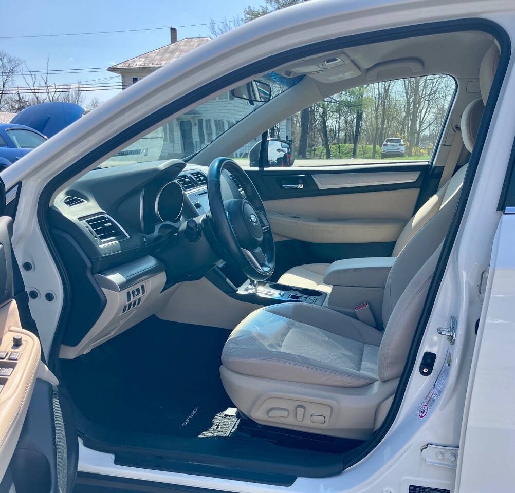 Used 2018 Subaru Outback 2.5i Premium AWD/4WD image 9