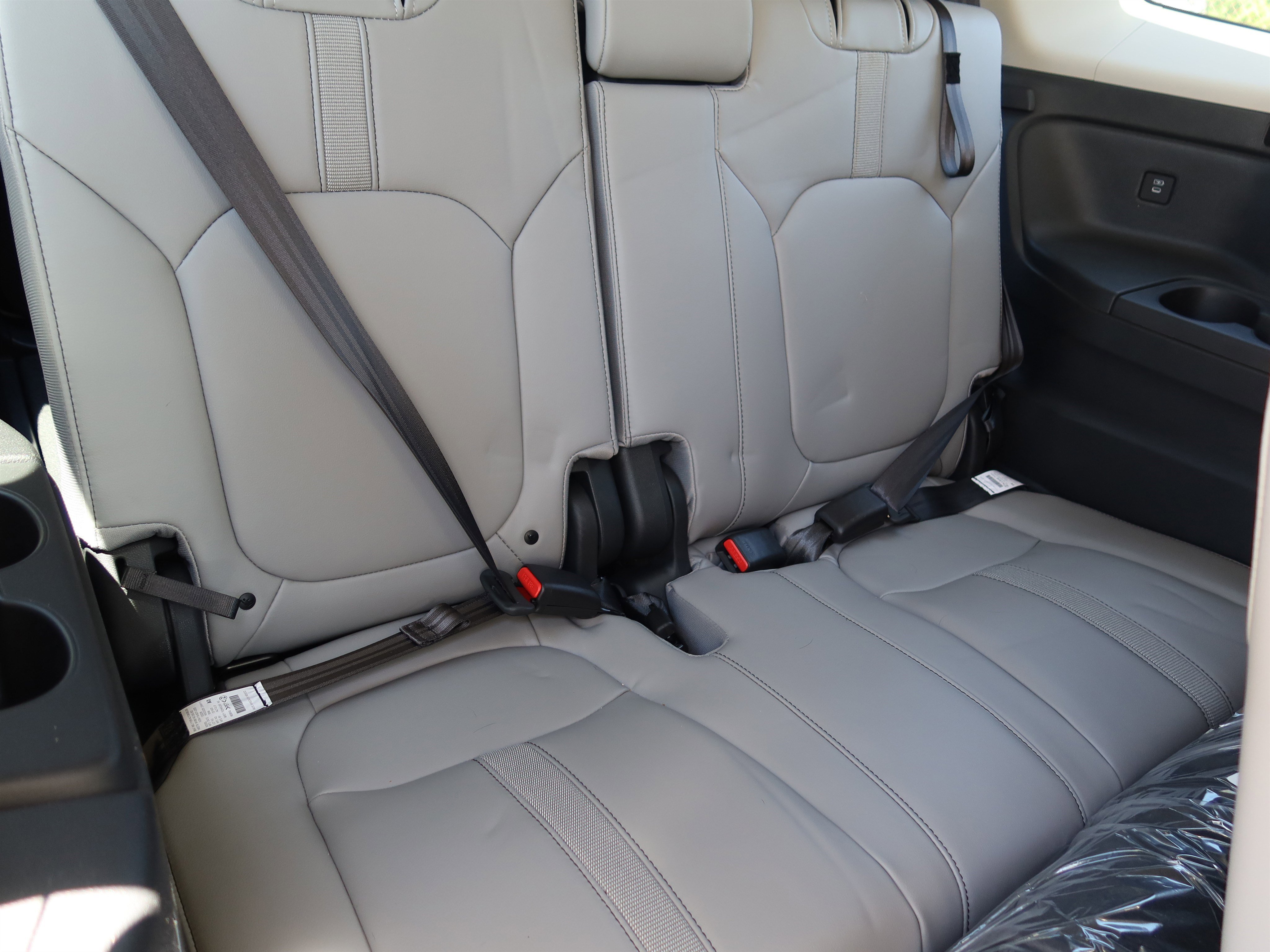 Used 2025 Honda Pilot EX-L image 14