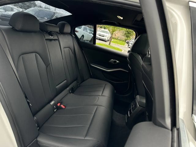 Used 2021 BMW 330i Sedan w/ Convenience Package RWD image 28