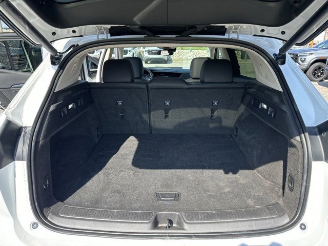 Certified 2023 Buick Envision Essence w/ Sport Touring Package image 9