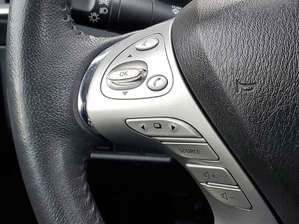 Used 2017 Nissan Murano S image 13