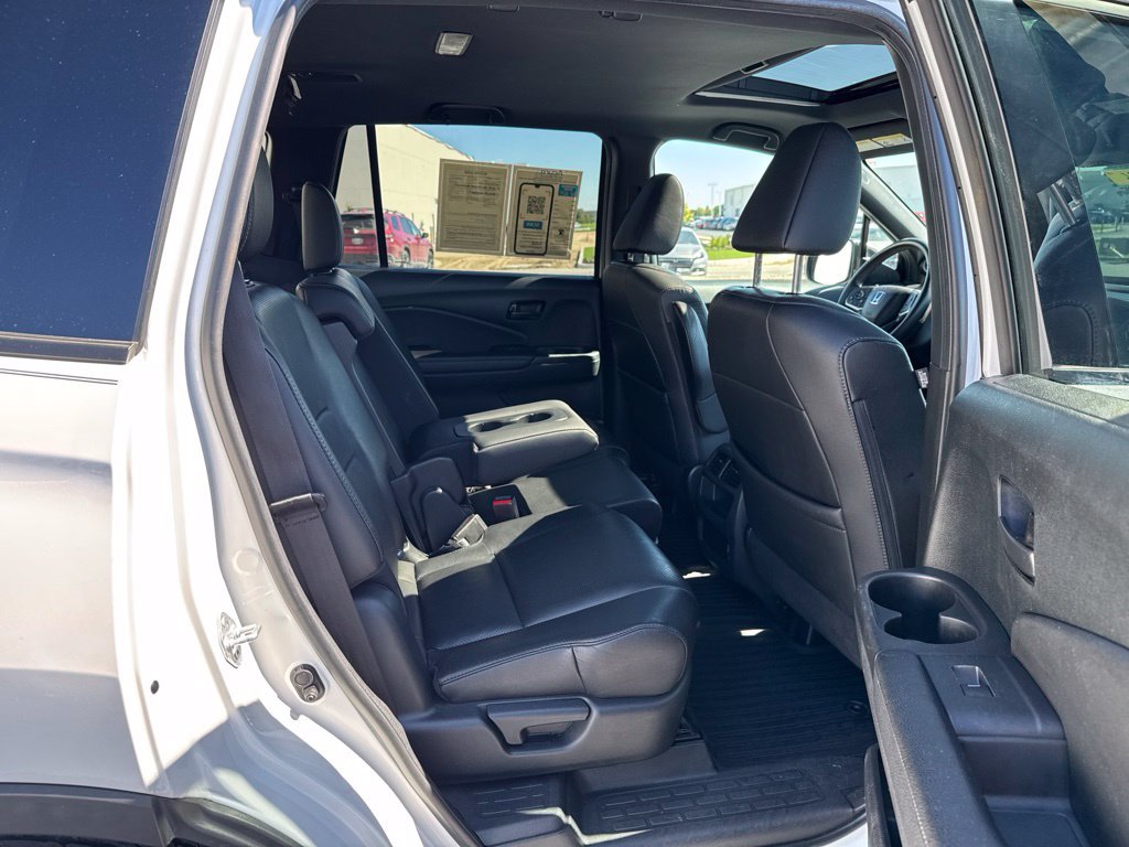 Used 2023 Honda Passport EX-L image 38