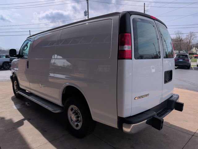 Used 2024 Chevrolet Express 2500 w/ Driver Convenience Package image 4