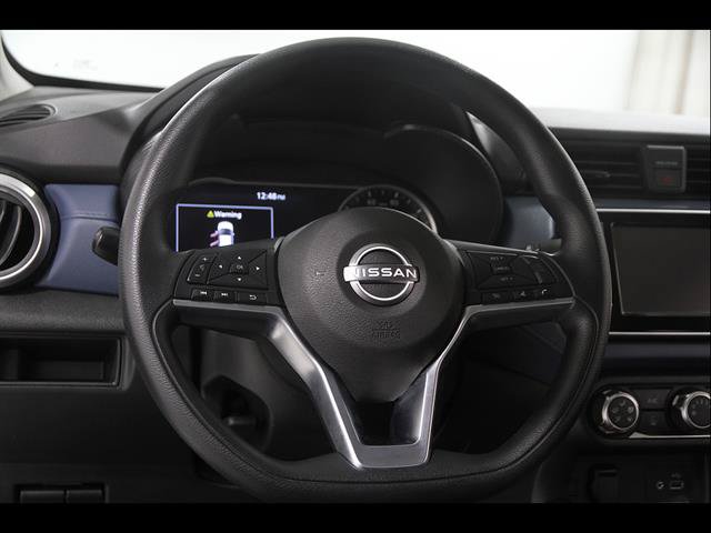 Used 2025 Nissan Versa SV FWD image 7