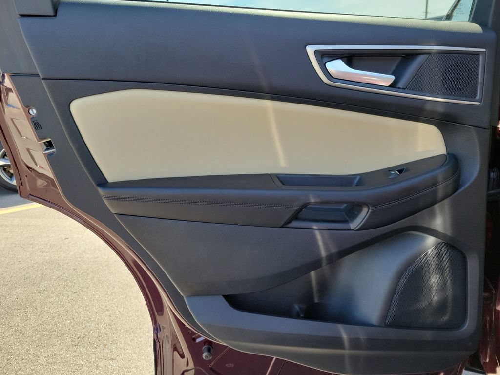 Used 2023 Ford Edge SEL w/ Convenience Package AWD/4WD image 11