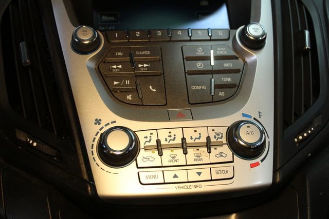 Used 2017 Chevrolet Equinox LS image 25