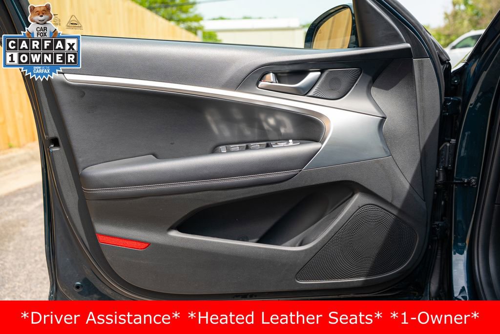 Used 2025 Genesis G70 2.5T AWD/4WD image 13