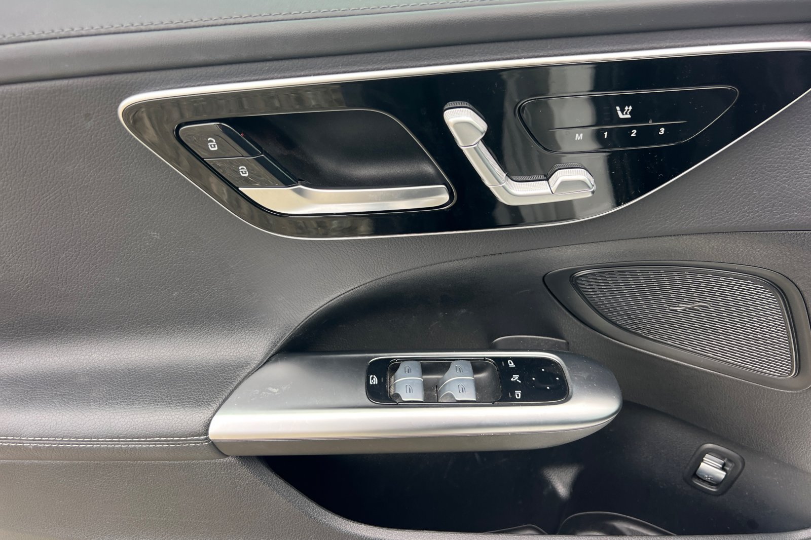 Used 2022 Mercedes-Benz C 300 Sedan image 14
