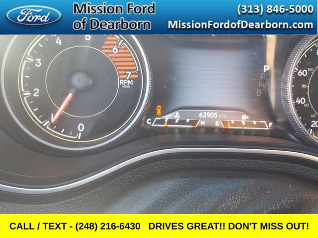 Used 2019 Jeep Cherokee Overland w/ Technology Group image 9