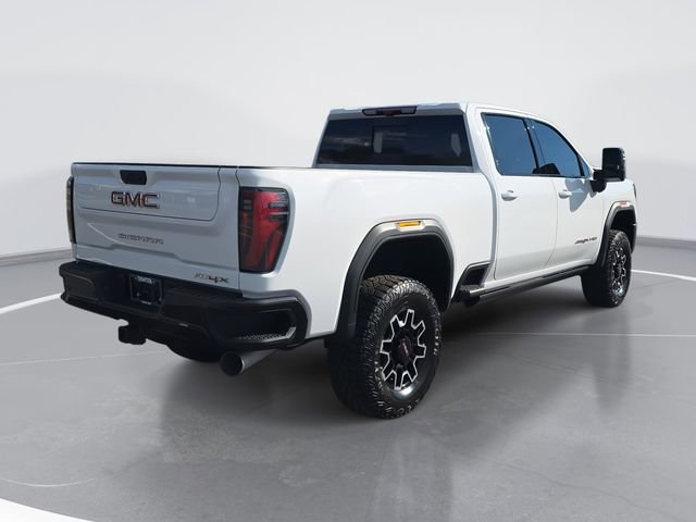 Used 2024 GMC Sierra 2500 AT4X image 3