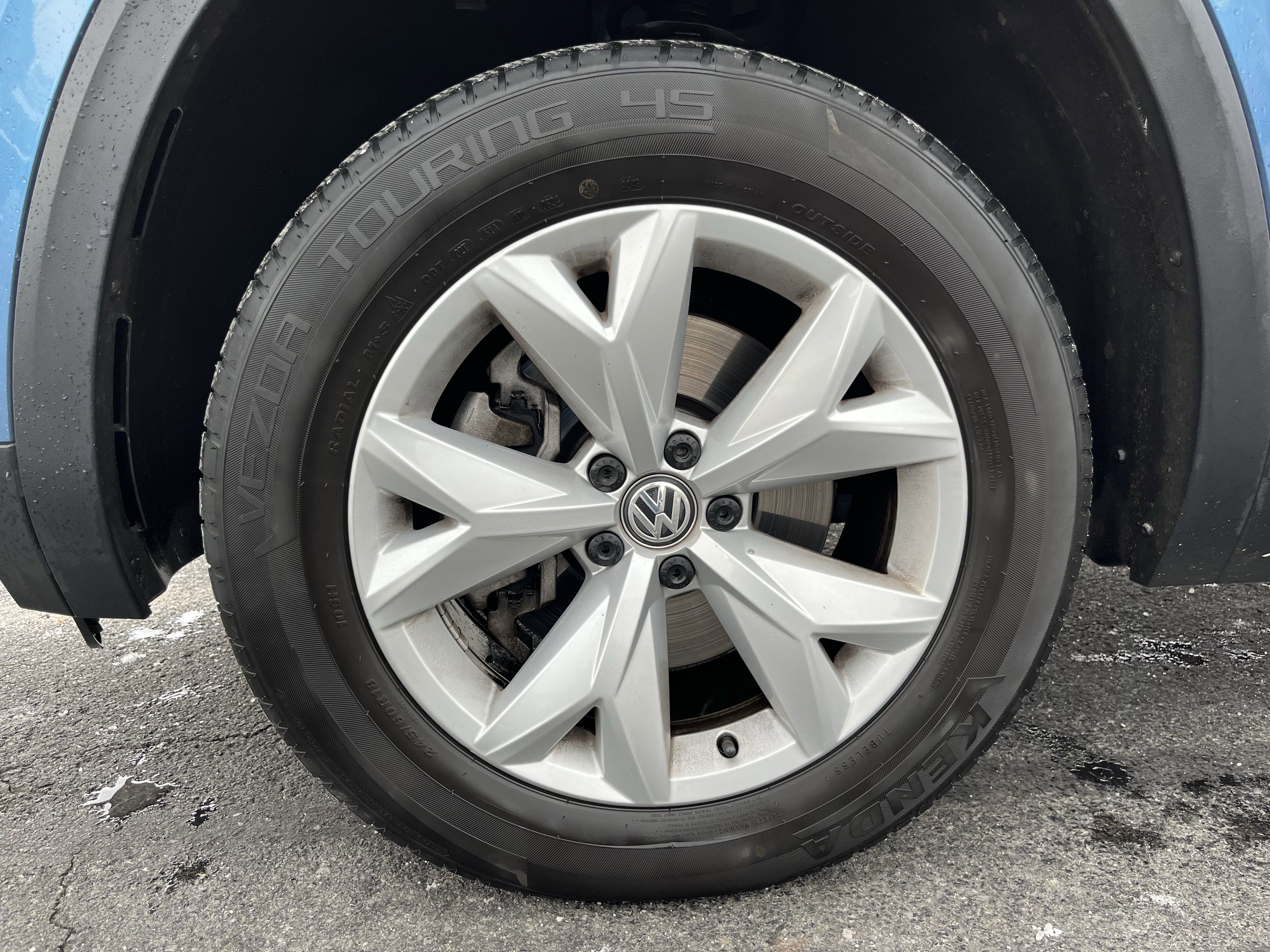 Used 2019 Volkswagen Atlas S w/ Towing Package image 11