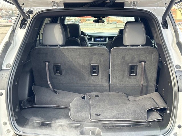 Used 2023 Buick Enclave Essence w/ Experience Buick Package image 5
