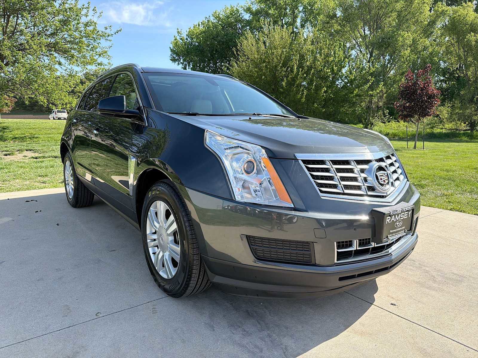 Used 2016 Cadillac SRX Luxury AWD/4WD image 8