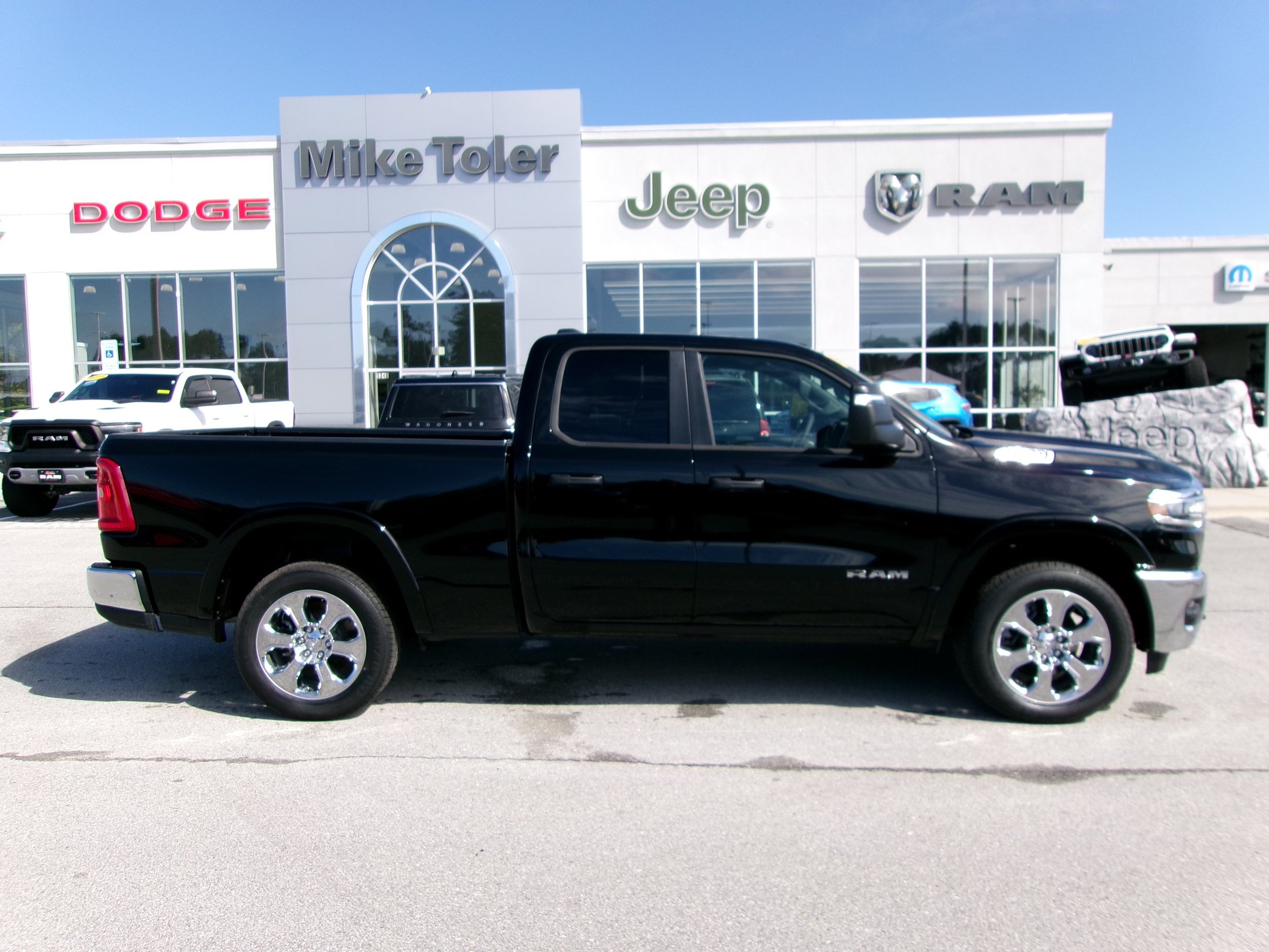 New 2025 RAM 1500 Big Horn AWD/4WD image 4