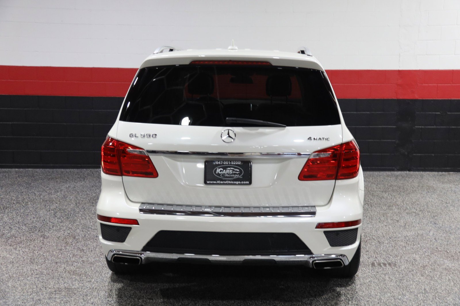 Used 2013 Mercedes-Benz GL 550 4MATIC AMG Sport 4dr Suv image 28