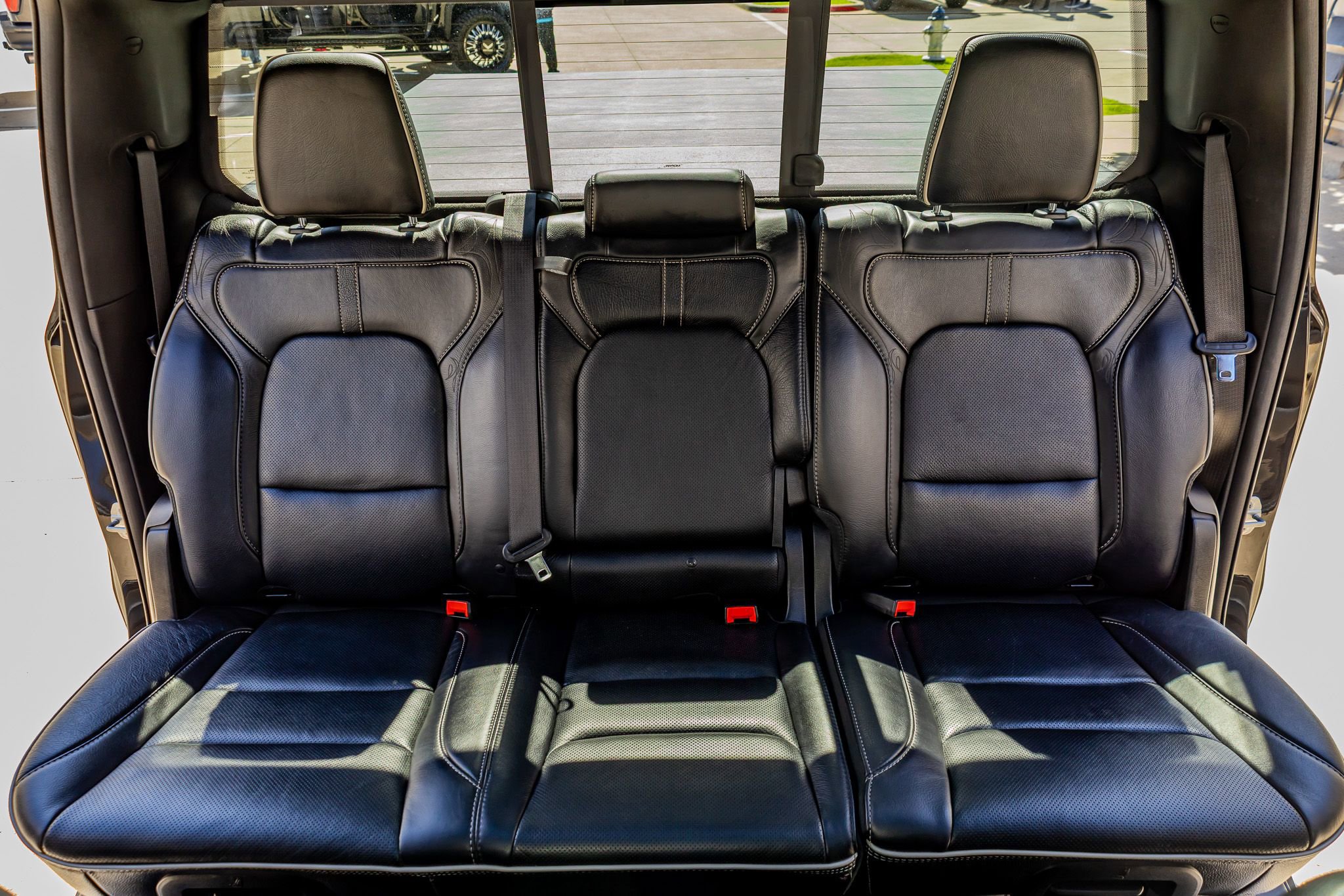 Used 2022 RAM 1500 Limited image 32