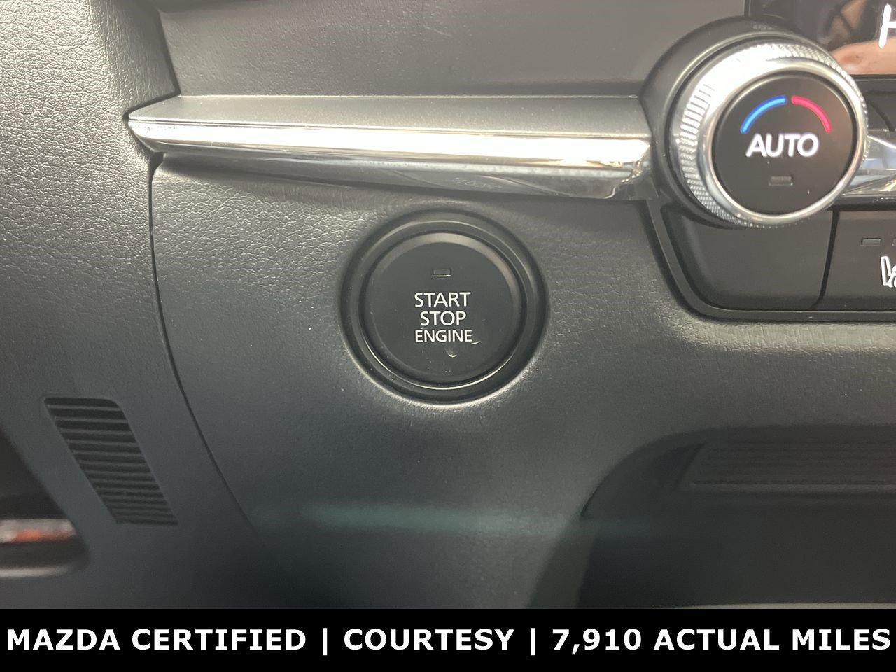 Certified 2025 MAZDA CX-30 AWD 2.5 S w/ Premium Package image 21