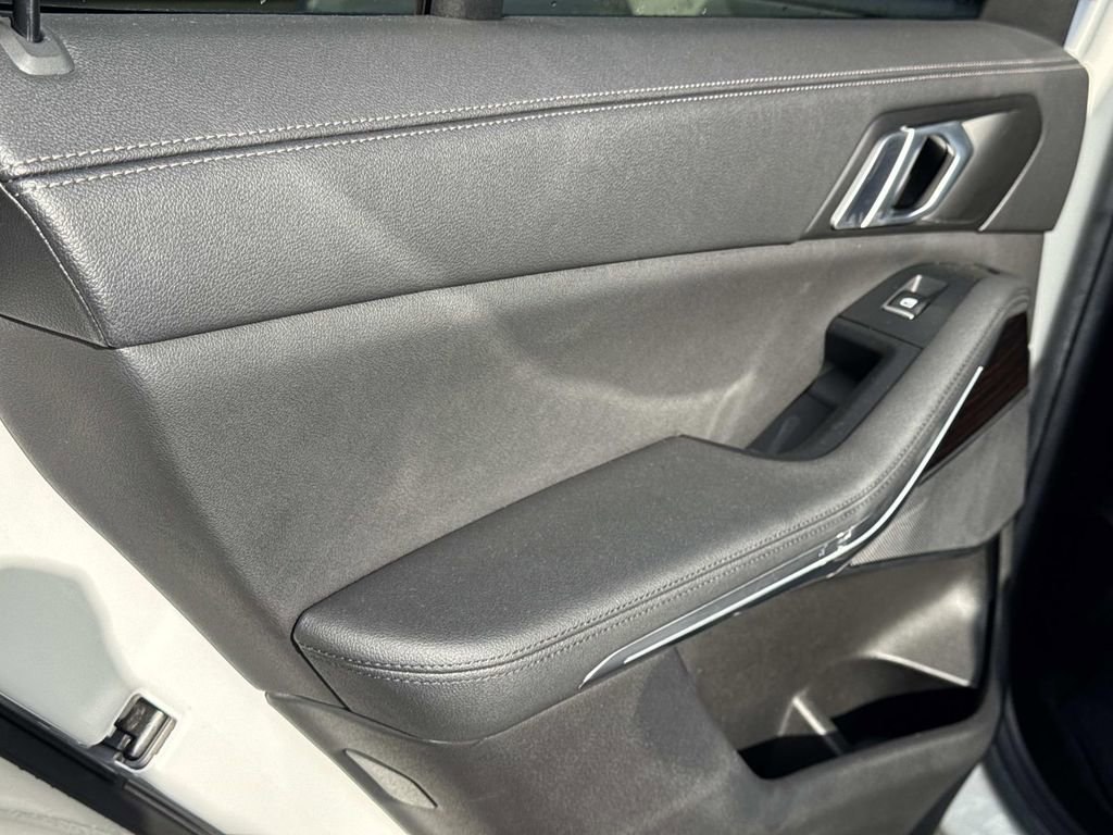 Used 2019 BMW X5 xDrive40i w/ Convenience Package image 20
