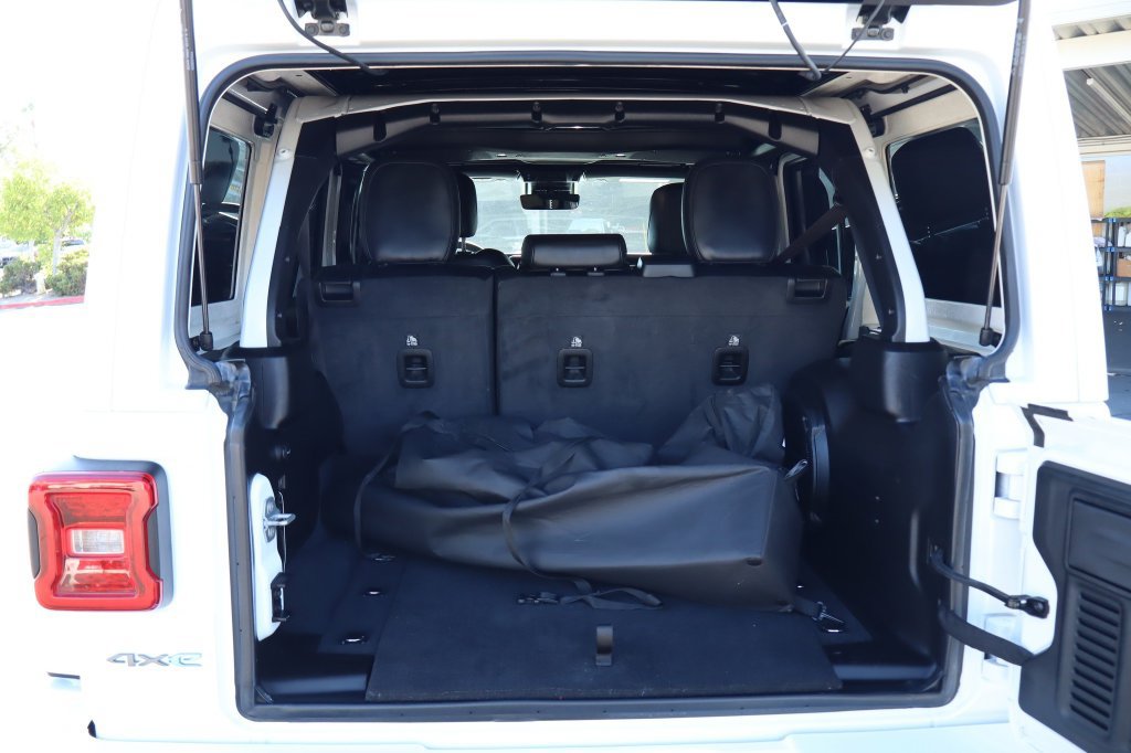 Used 2024 Jeep Wrangler High Altitude AWD/4WD image 37