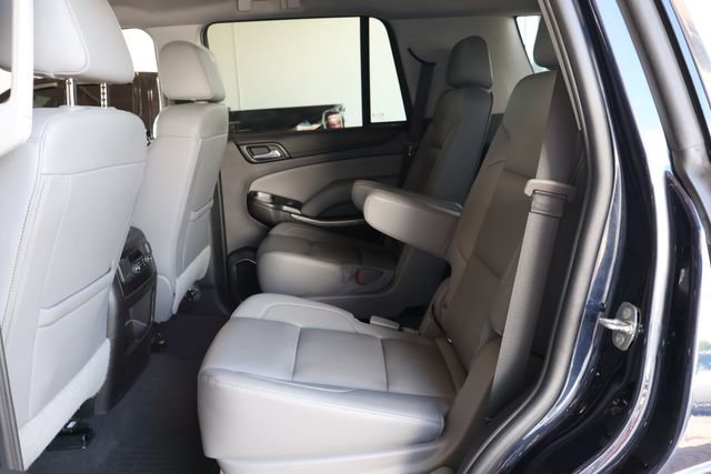Used 2020 Chevrolet Tahoe LT w/ Luxury Package RWD image 16